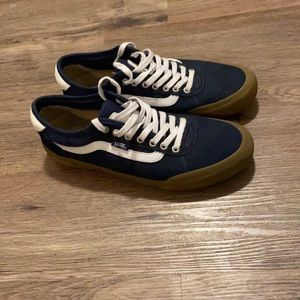 Blue and white Chima Pro 2